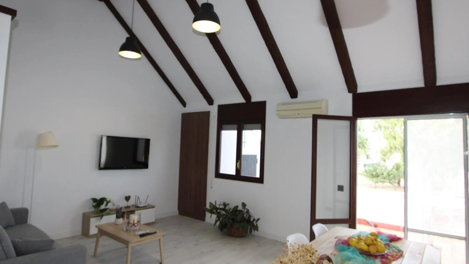 Apartamento Junto Al Mar Con Wifi Gratuito, Aire Acondicionado Opcional, Mascotas Permitidas. - Es-184-56 Riumar Spain