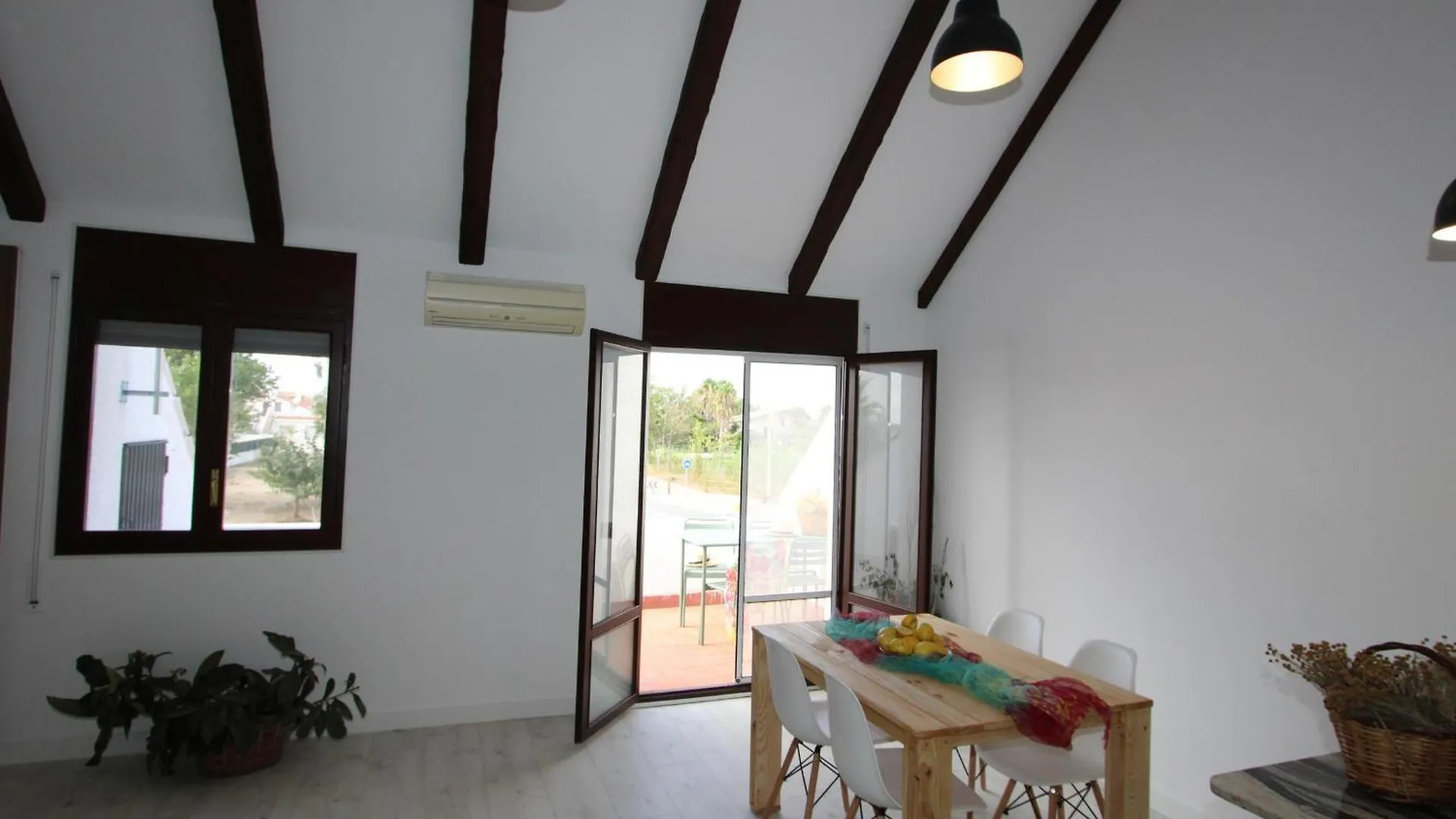 Apartamento Junto Al Mar Con Wifi Gratuito, Aire Acondicionado Opcional, Mascotas Permitidas. - Es-184-56 Riumar Apartment