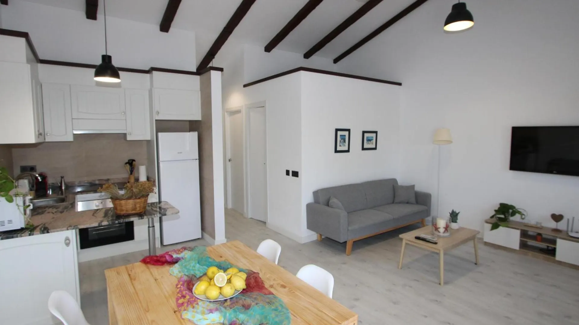 Apartment Apartamento Junto Al Mar Con Wifi Gratuito, Aire Acondicionado Opcional, Mascotas Permitidas. - Es-184-56 Riumar Spain