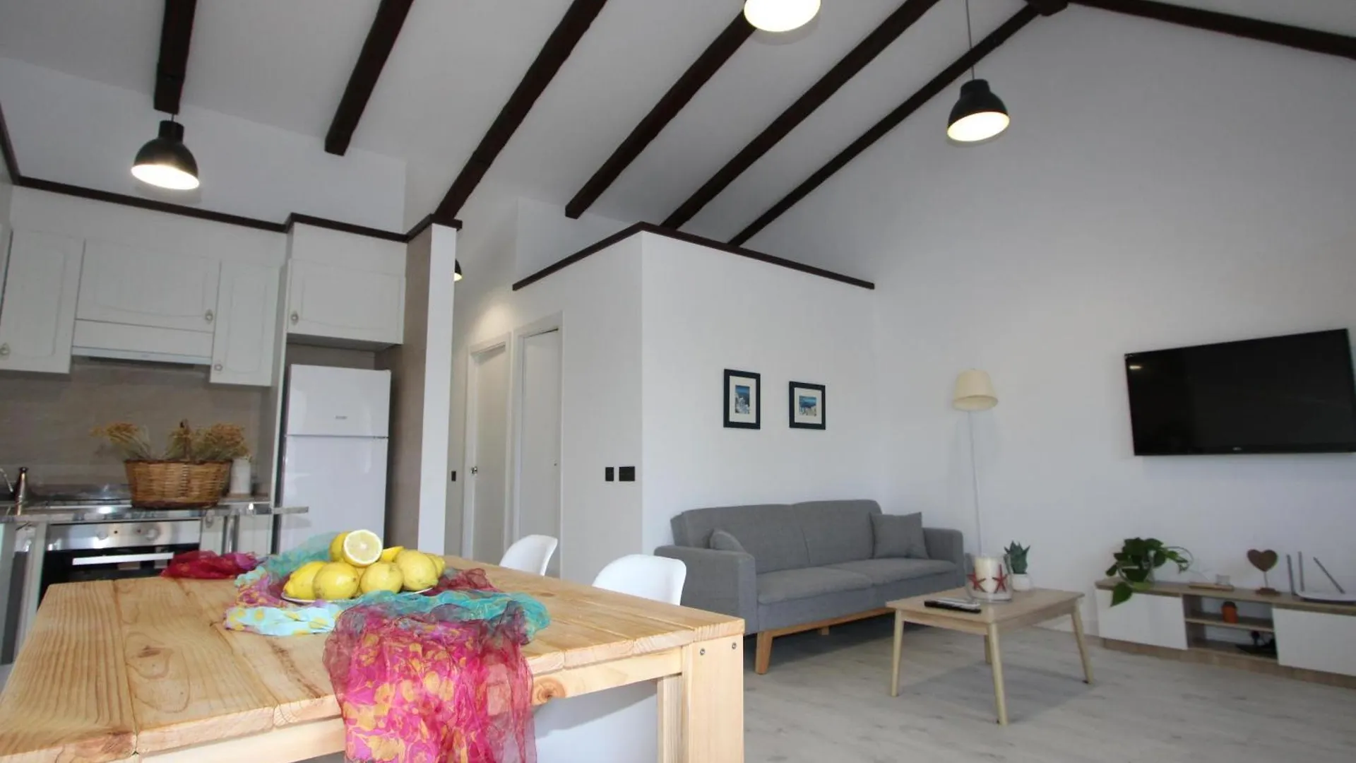 Apartamento Junto Al Mar Con Wifi Gratuito, Aire Acondicionado Opcional, Mascotas Permitidas. - Es-184-56 Riumar
