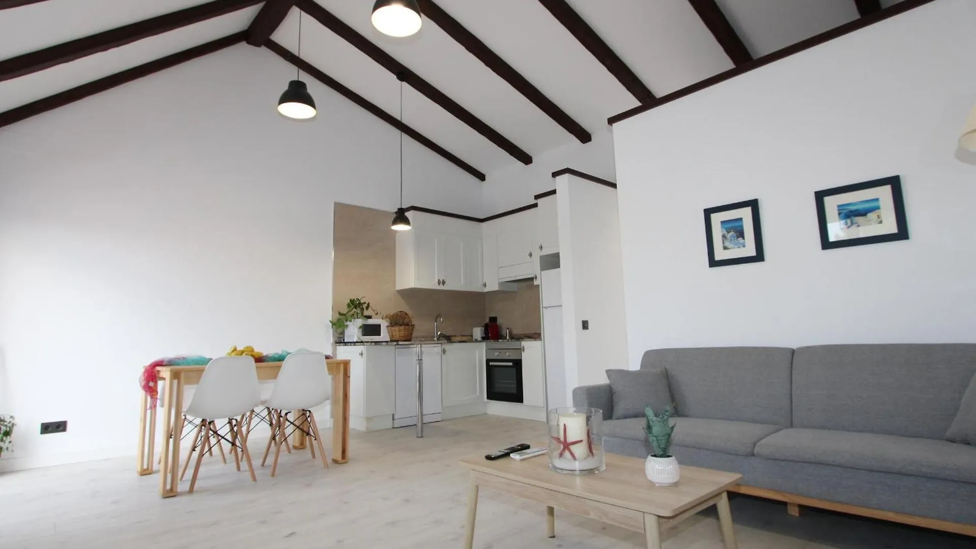 Apartamento Junto Al Mar Con Wifi Gratuito, Aire Acondicionado Opcional, Mascotas Permitidas. - Es-184-56 Riumar